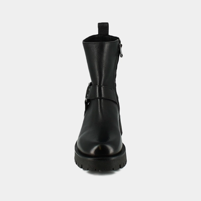 Boots with straps and notched soles in black grained leather | regina