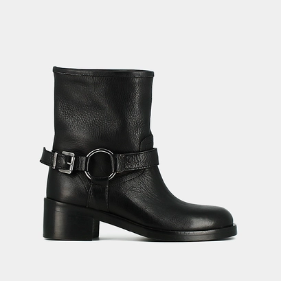 Buckle boots in black grained leather | riga
