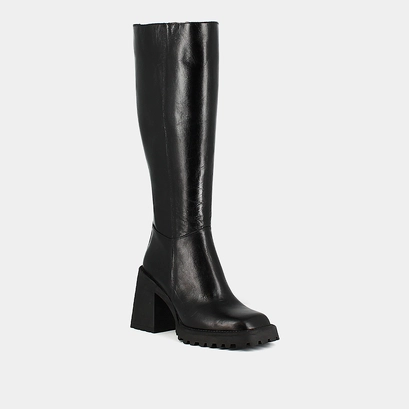 High boots with notched soles and square toes in black leather | GENE