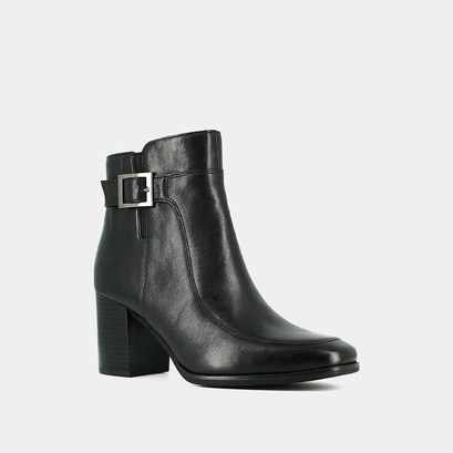 Heeled boots with buckles in black leather | adriette