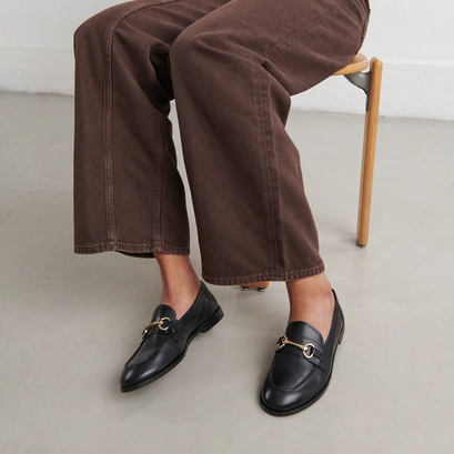 Loafers with gold bits in black leather | draguignan