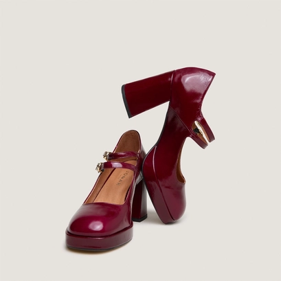 Babies with double straps and platforms in burgundy pleated patent | verite