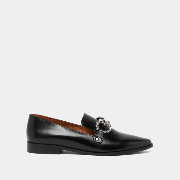 Loafers with silver buckles and pointed toes in black leather | ALICANTE