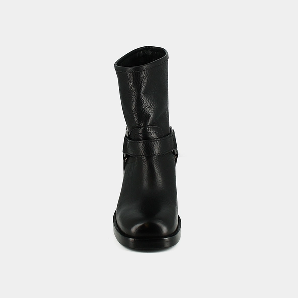 Buckle boots in black grained leather | RIGA
