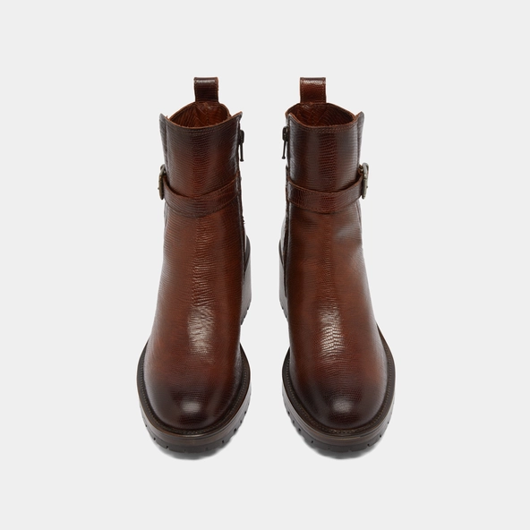 Round-toe buckle boots in cognac reptile leather | CLOVIS