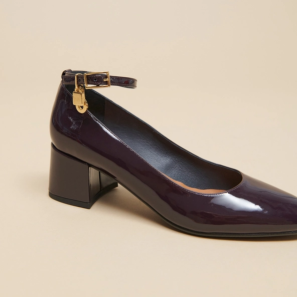 Babies with heels and charms in purple patent | DIAMANT