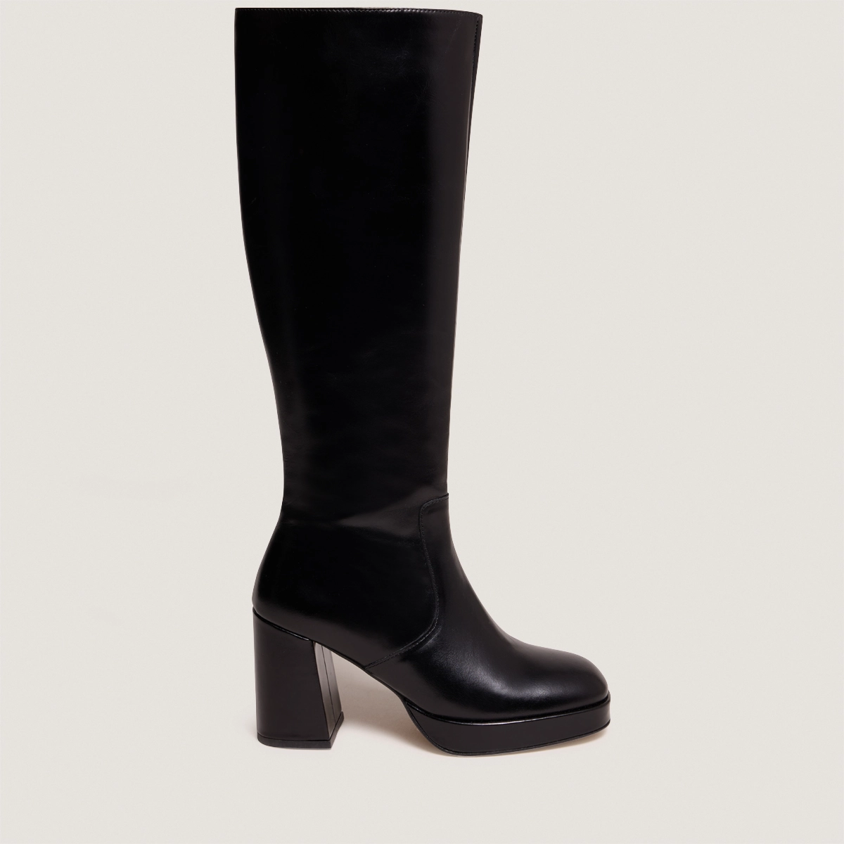 Platform boots in black leather | VENDOME