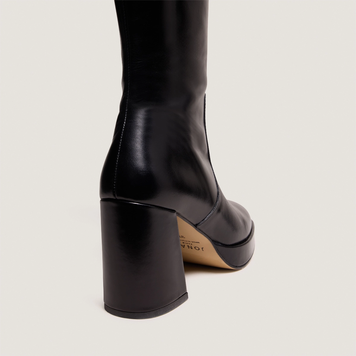 Platform boots in black leather | VENDOME