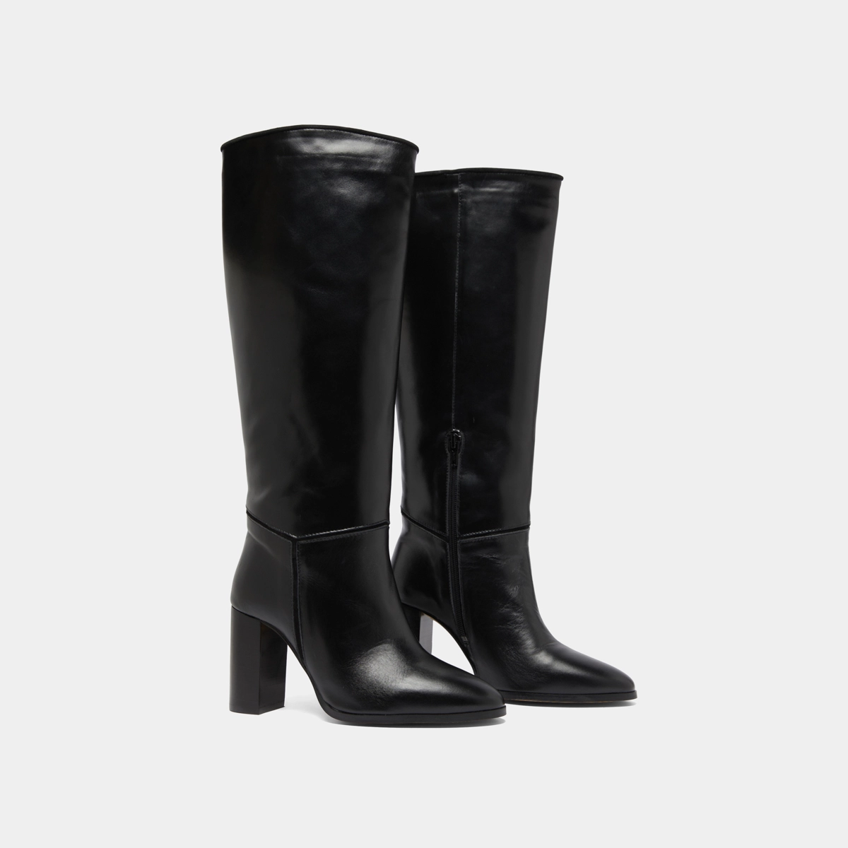 Boots in black leather and black velvet | VERSAILLES