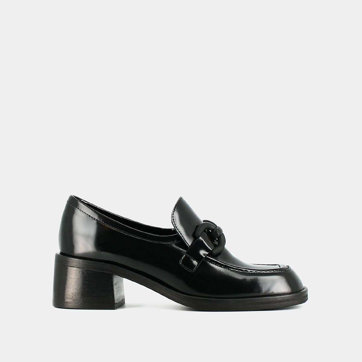 Loafers with heels in black shiny leather | DARKNET