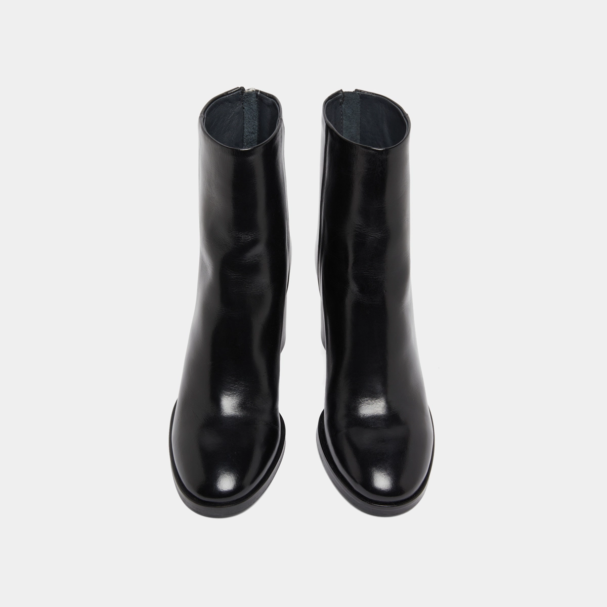 Ankle boots with heels in black leather | DEEP