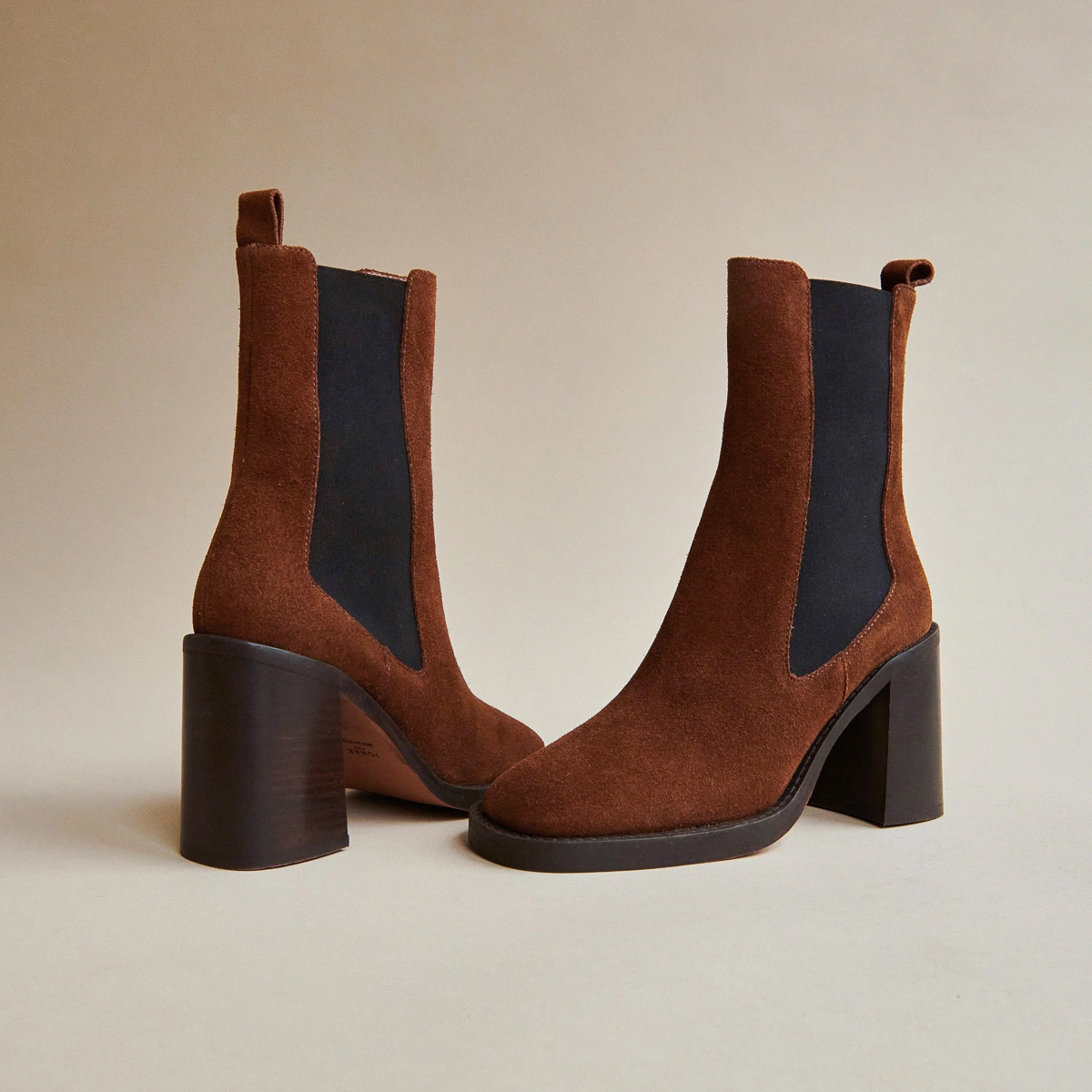 Heeled ankle boots with square toes in brown suede | DALLANT