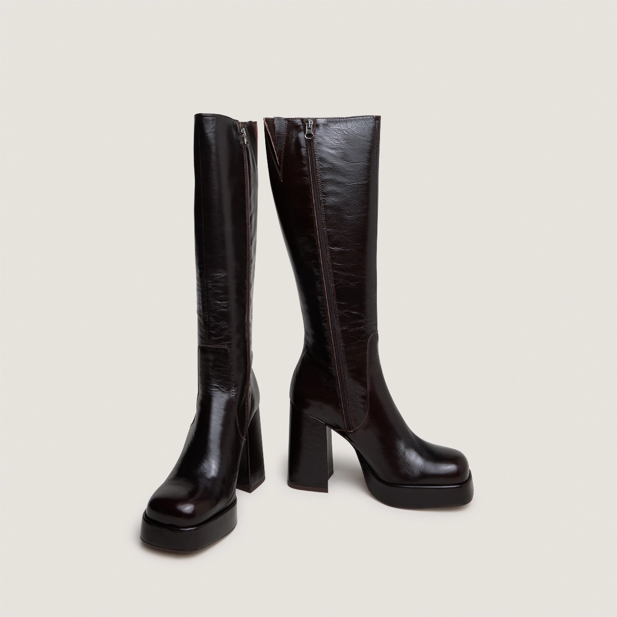Heeled boots with square-toe in dark brown shiny leather | BRYAN