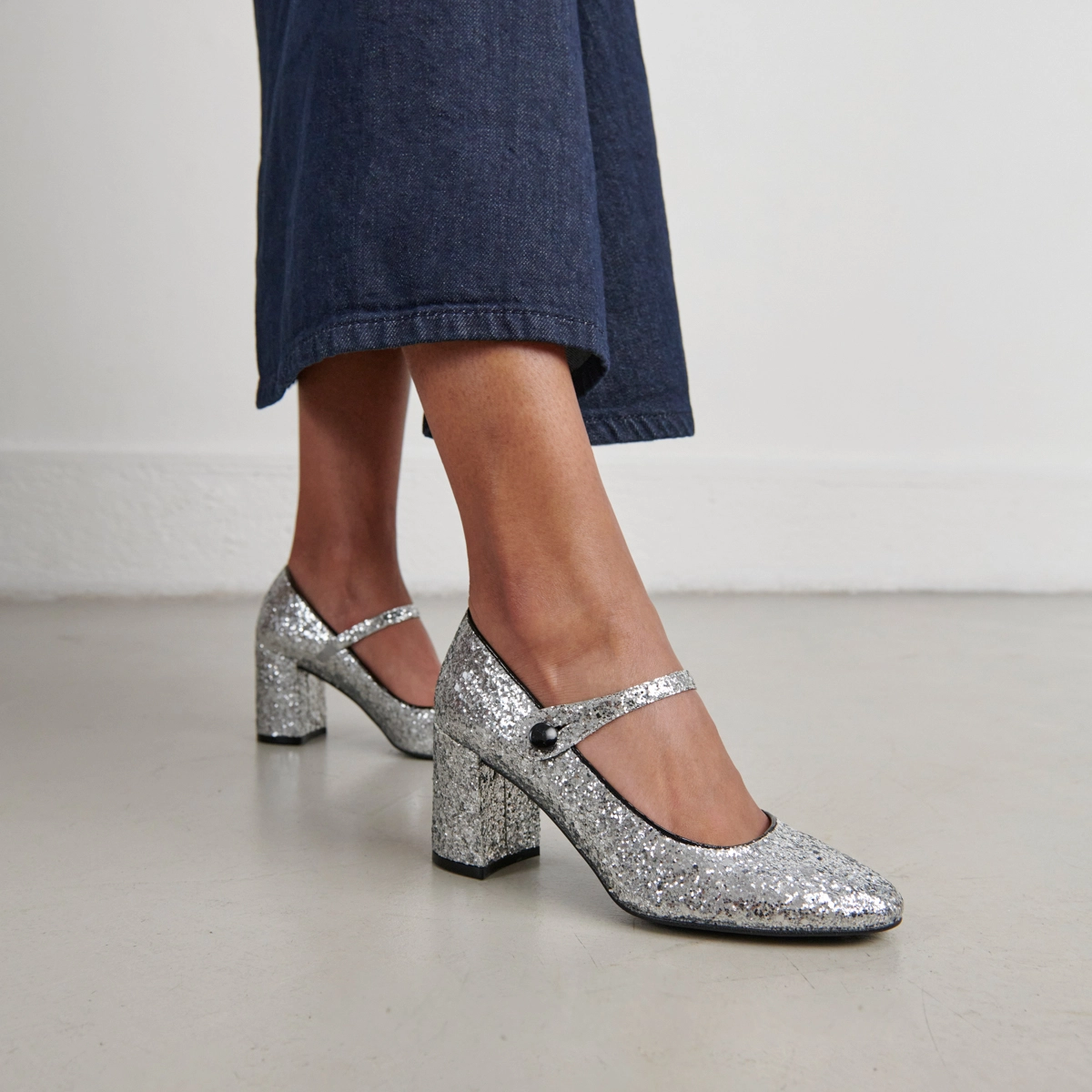 Heeled babies in silver and black glitter and patent | DAFT
