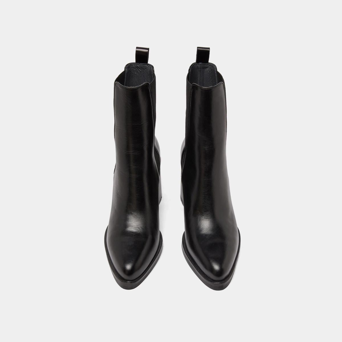 Heeled lowboots with elastics in black leather | DISCO