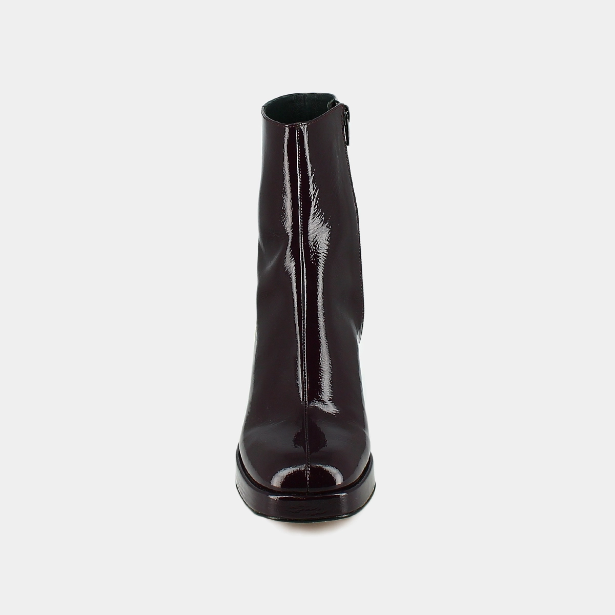 Heeled lowboots in dark purple patent | VORIS