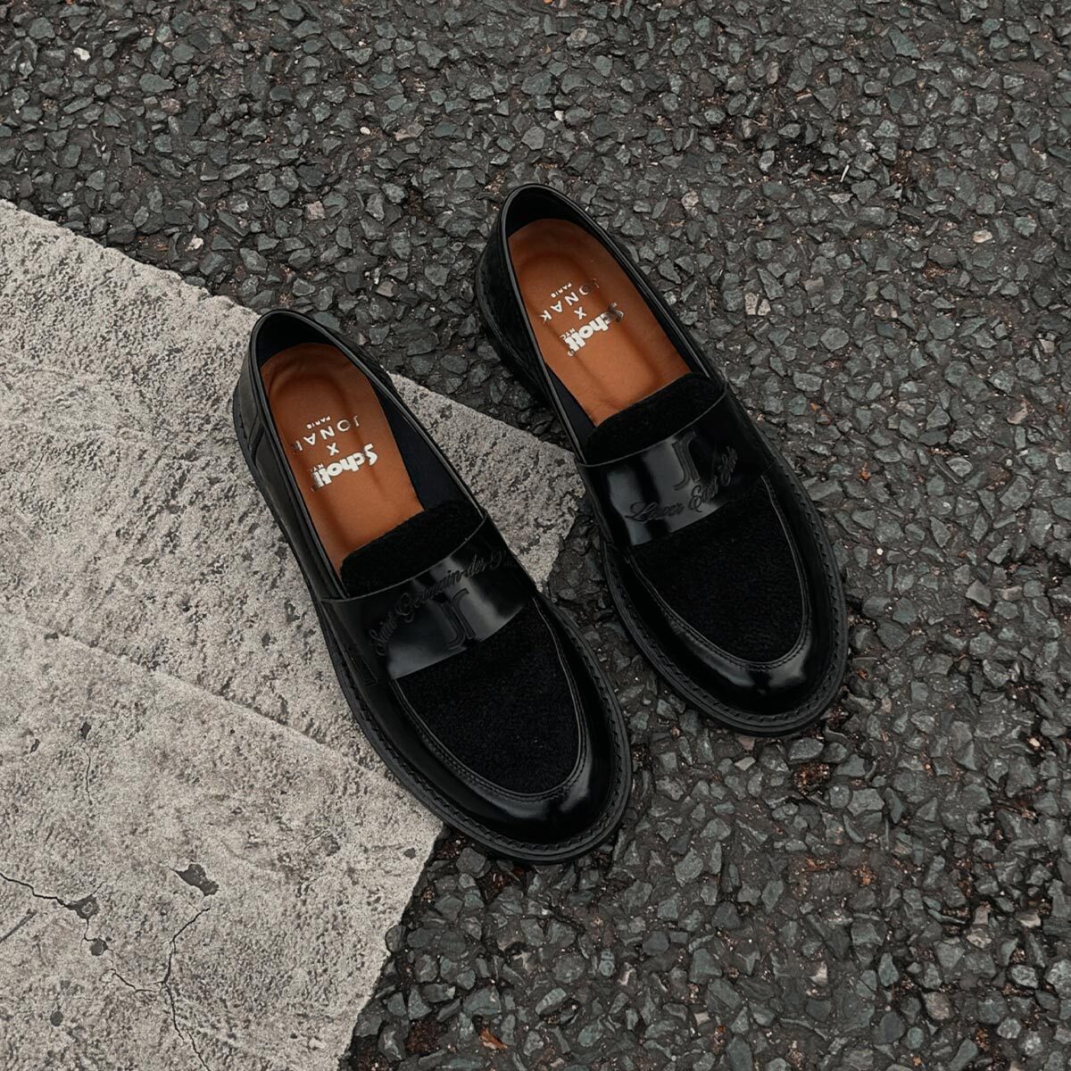 Round-toed college loafers - Jonak x Schott in black glazed leather | Jonak