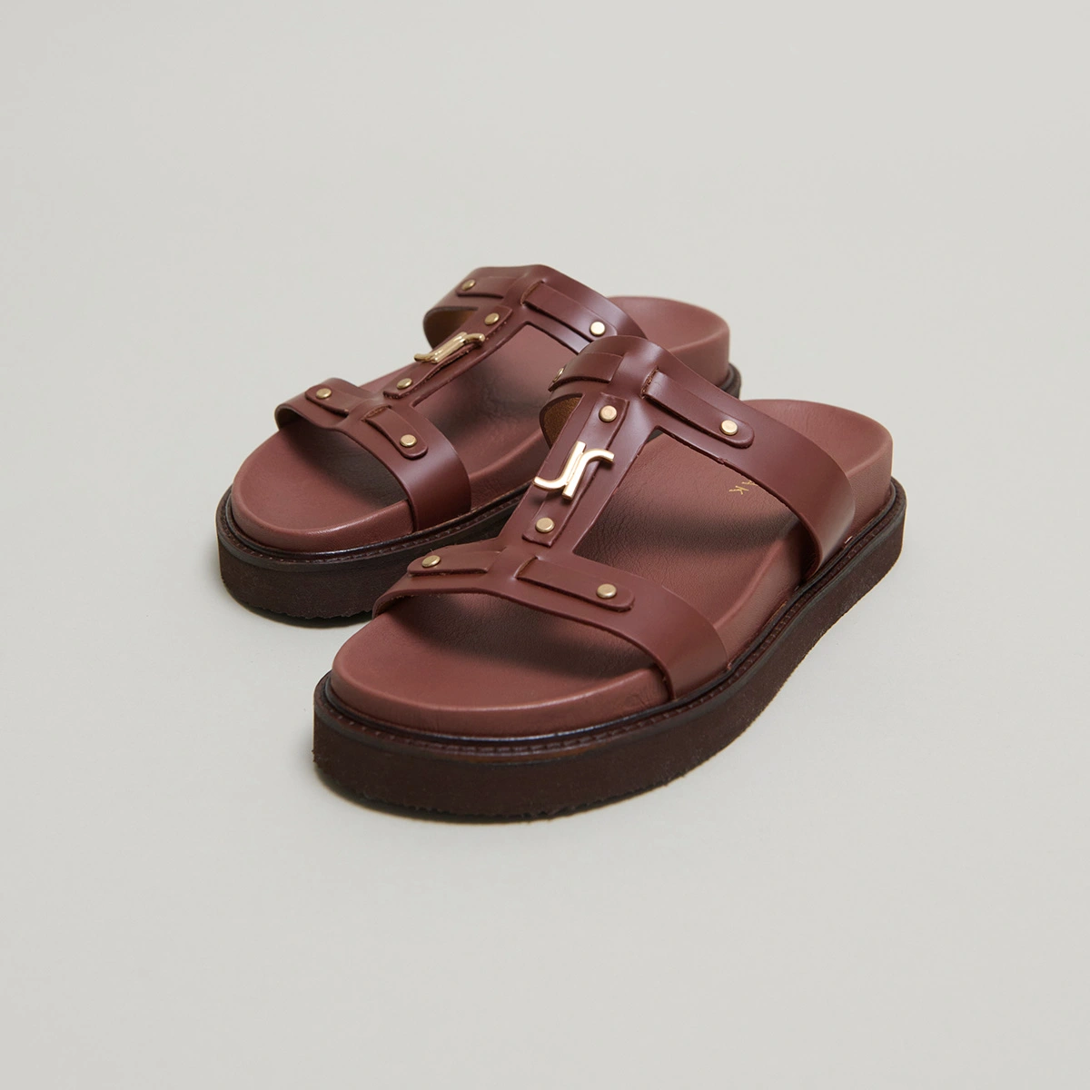 Platform sandals in brown glazed leather | LUANA