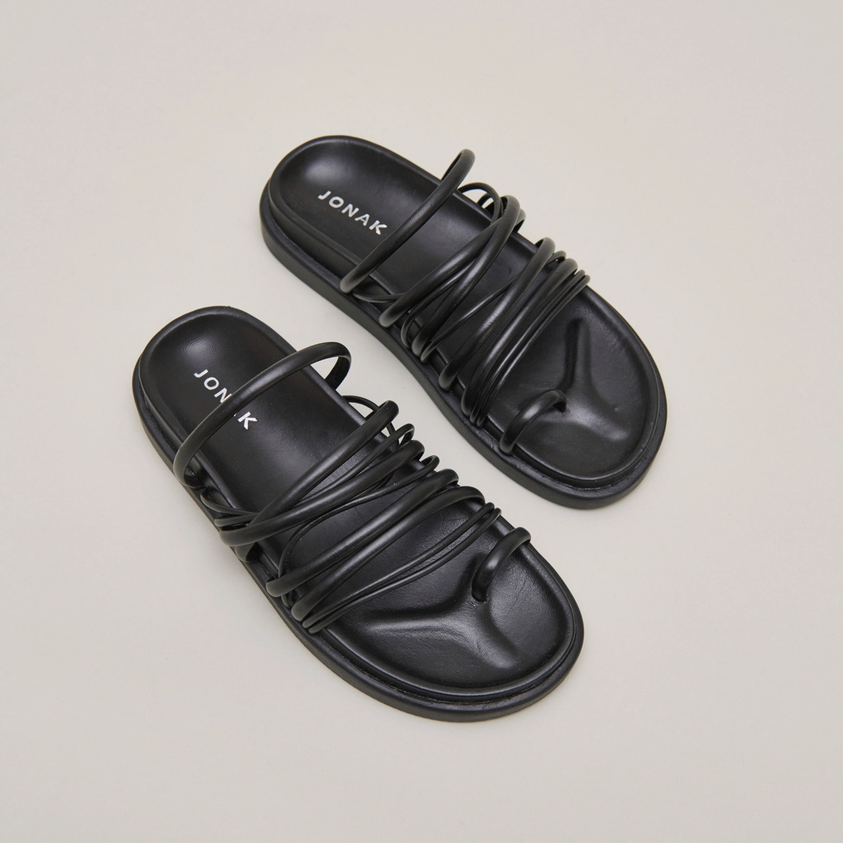 Multi-strap sandals in black leather | WALKMAN