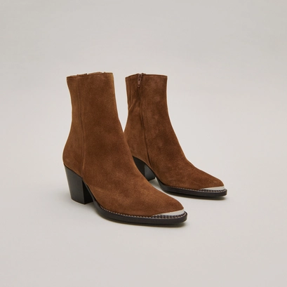 Silver-toe lowboots in cognac suede | DIODE