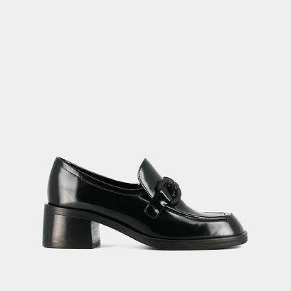 Loafers with heels in black shiny leather | darknet