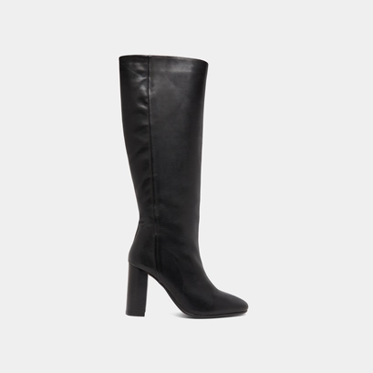 Boots with heels black