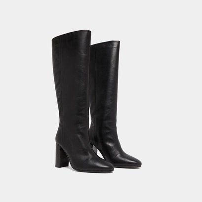Boots with heels black