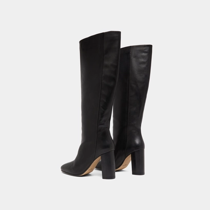 Boots with heels black