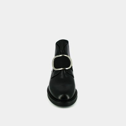 Boots with heels in black leather | dictee