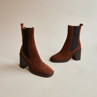 Heeled ankle boots with square toes in brown suede | dallant