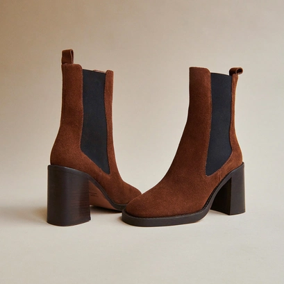 Heeled ankle boots with square toes in brown suede | dallant