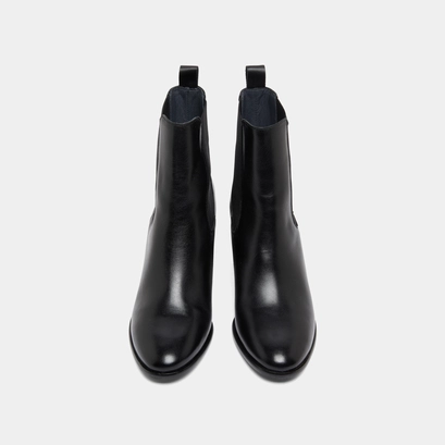 Ankle boots with heels and elastics in black leather | devin