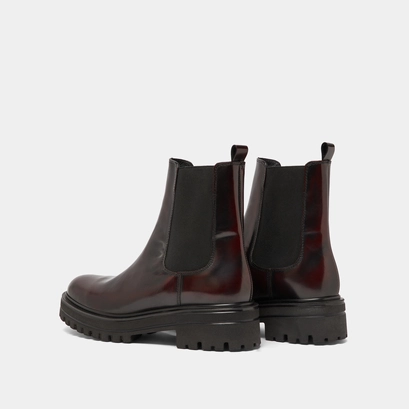 Lowboots with elastics in burgundy patinated leather | amandine