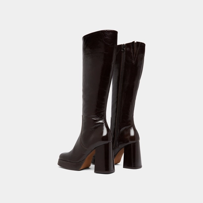 Heeled boots with square-toe in dark brown shiny leather | bryan