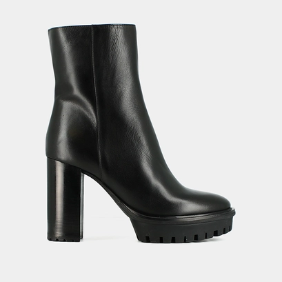 Ankle boots boots with heels and notched soles in black leather | donatien