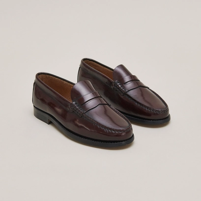 Round-toed loafers in burgundy patinated leather | odelya