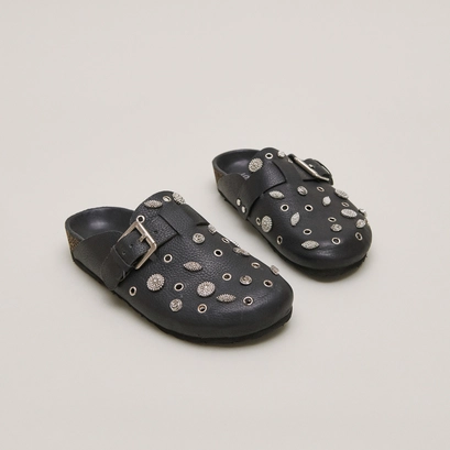 Mules with silver details in black grained leather | wasila