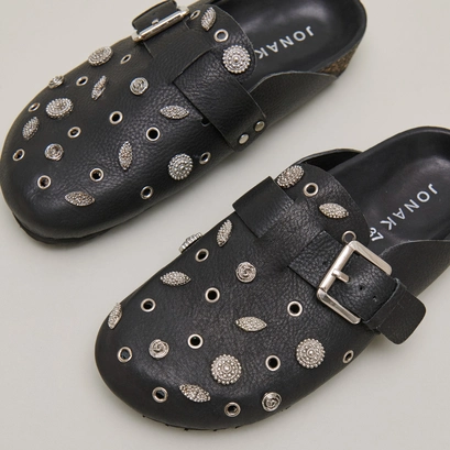 Mules with silver details in black grained leather | wasila
