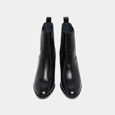 Ankle boots with heels and elastics black