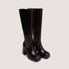 Heeled boots with square-toe dark brown