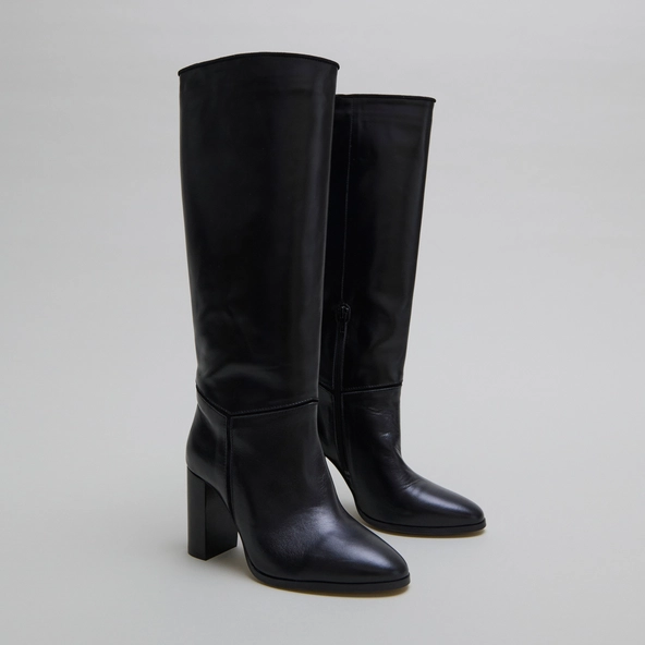 Boots in black leather and black velvet | VERSAILLES
