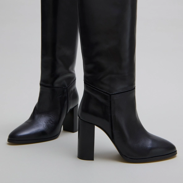 Boots in black leather and black velvet | VERSAILLES