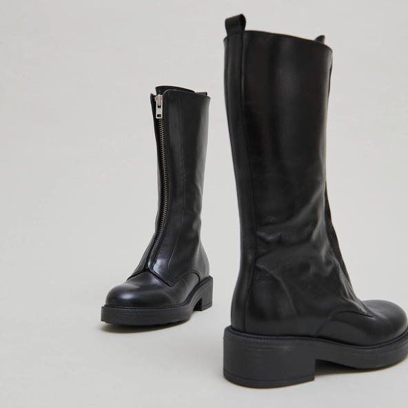 Boots with elastic bands in black distressed leather | ALEP