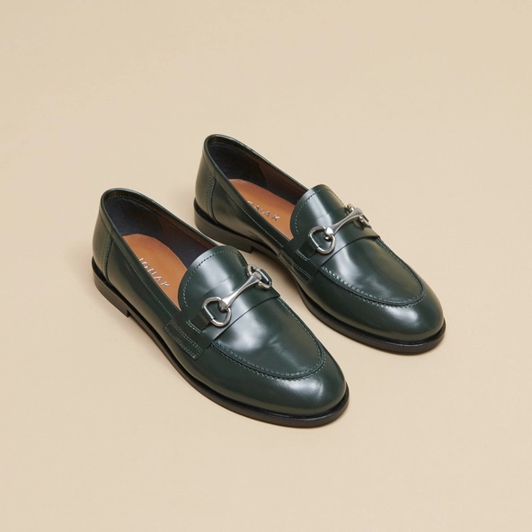 Loafers with silver bits in green glazed leather | DRAGUIGNAN