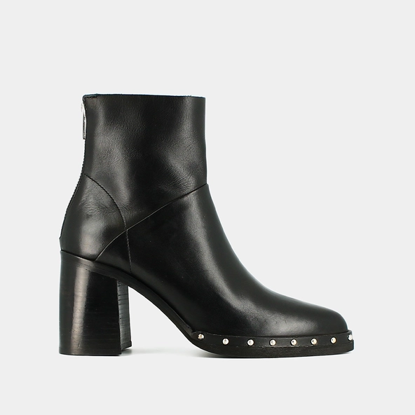 Heeled lowboots and back zippers in black leather | DIXIT