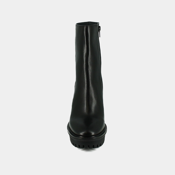 Ankle boots boots with heels and notched soles in black leather | DONATIEN