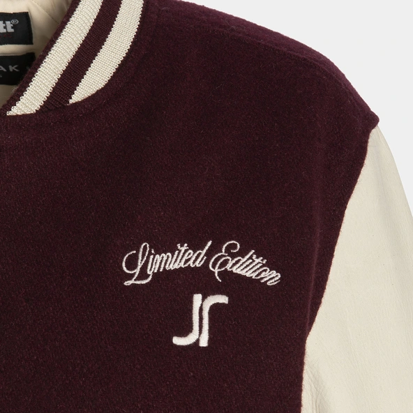 THE JONAK VARSITY in burgundy wool | THE
