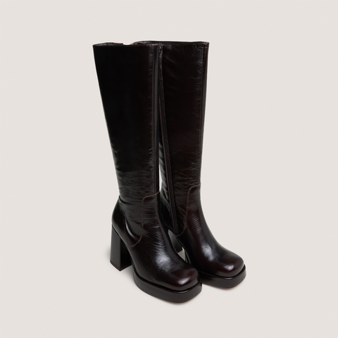 Heeled boots with square-toe dark brown