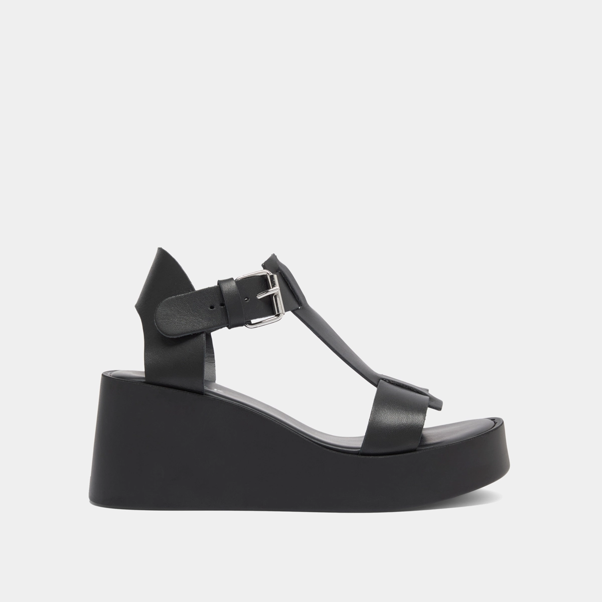 Wedge sandals with adjustable buckles in black leather | ESTELLE