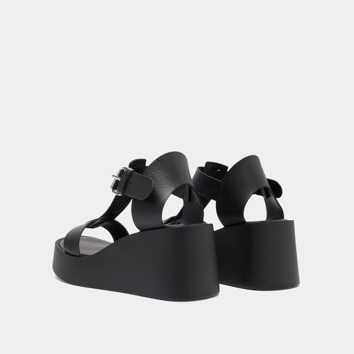 Wedge sandals with adjustable buckles in black leather | ESTELLE
